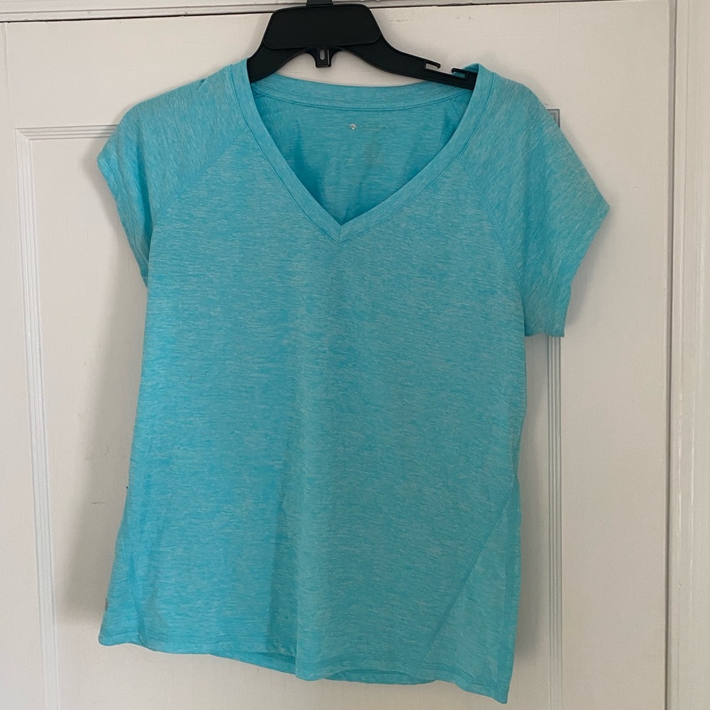 Athletic shirt
